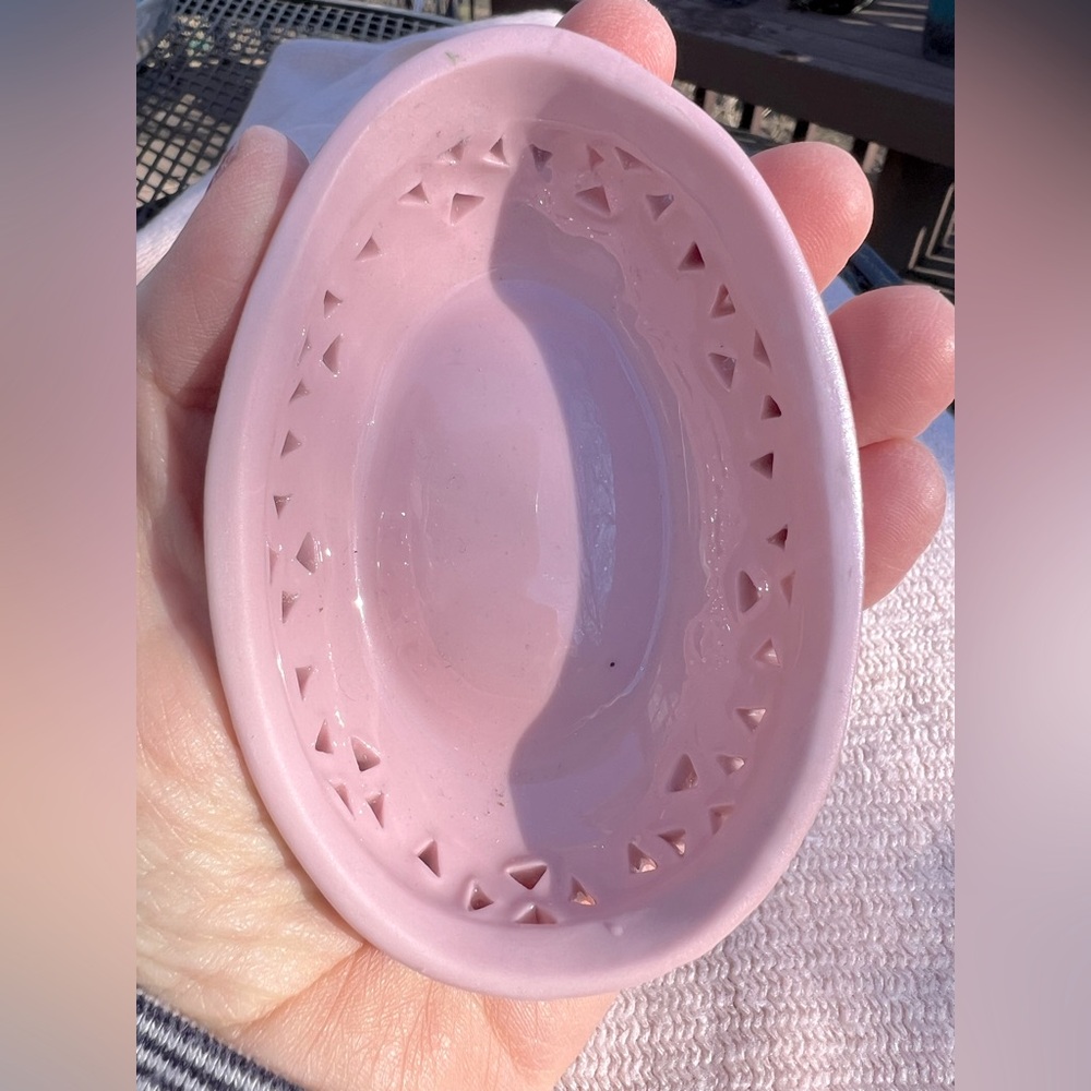 Vintage Pink Lusterware Filigree Egg Trinket Dish, perfect for Easter Baskets 🐣 - Picture 4 of 6